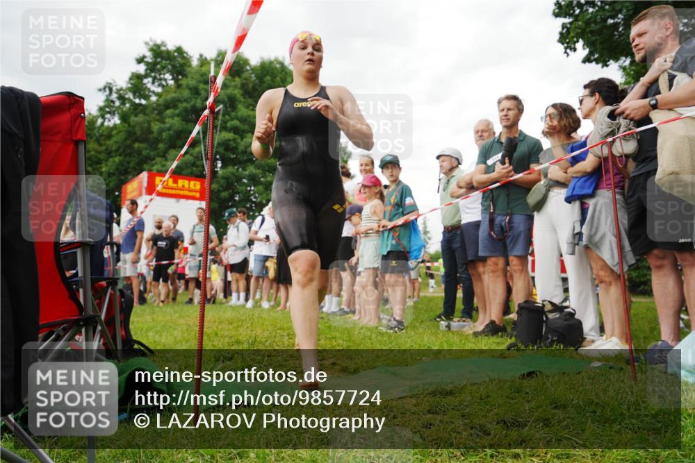 21.06.2026 - 29. Vierlanden-Triathlon LAZAROV Photography http://msf.ph/oto/9857724 21.06.2026 10:13:20 Schwimmen 549, 620 meine-sportfotos.de