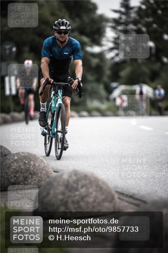 21.06.2026 - 29. Vierlanden-Triathlon H.Heesch http://msf.ph/oto/9857733 21.06.2026 10:29:52 Radfahren 22, 113, 492, 502, 518, 548, 571 meine-sportfotos.de