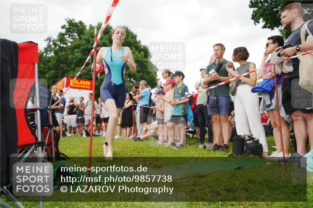 21.06.2026 - 29. Vierlanden-Triathlon LAZAROV Photography http://msf.ph/oto/9857738 21.06.2026 10:15:04 Schwimmen 509, 545 meine-sportfotos.de
