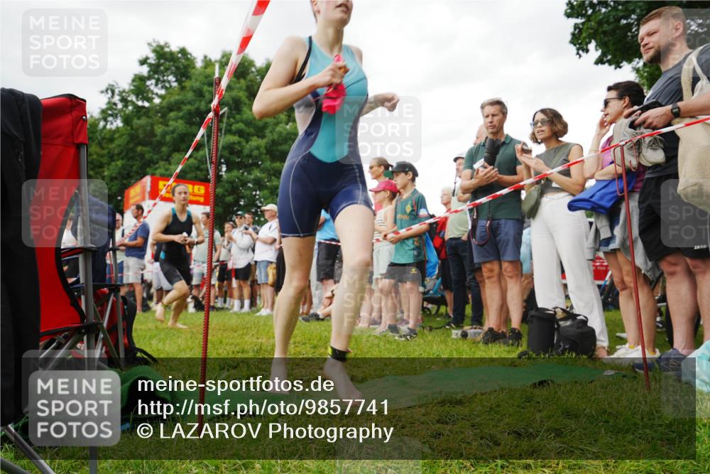 21.06.2026 - 29. Vierlanden-Triathlon LAZAROV Photography http://msf.ph/oto/9857741 21.06.2026 10:15:04 Schwimmen 509, 545 meine-sportfotos.de
