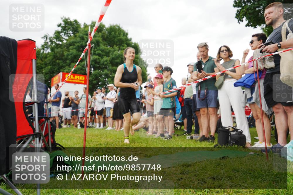 21.06.2026 - 29. Vierlanden-Triathlon LAZAROV Photography http://msf.ph/oto/9857748 21.06.2026 10:15:05 Schwimmen 509, 545 meine-sportfotos.de
