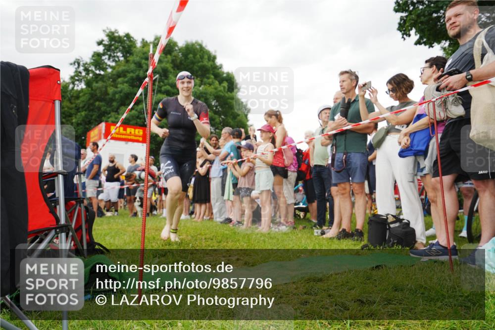 21.06.2026 - 29. Vierlanden-Triathlon LAZAROV Photography http://msf.ph/oto/9857796 21.06.2026 10:16:08 Schwimmen 562, 587 meine-sportfotos.de