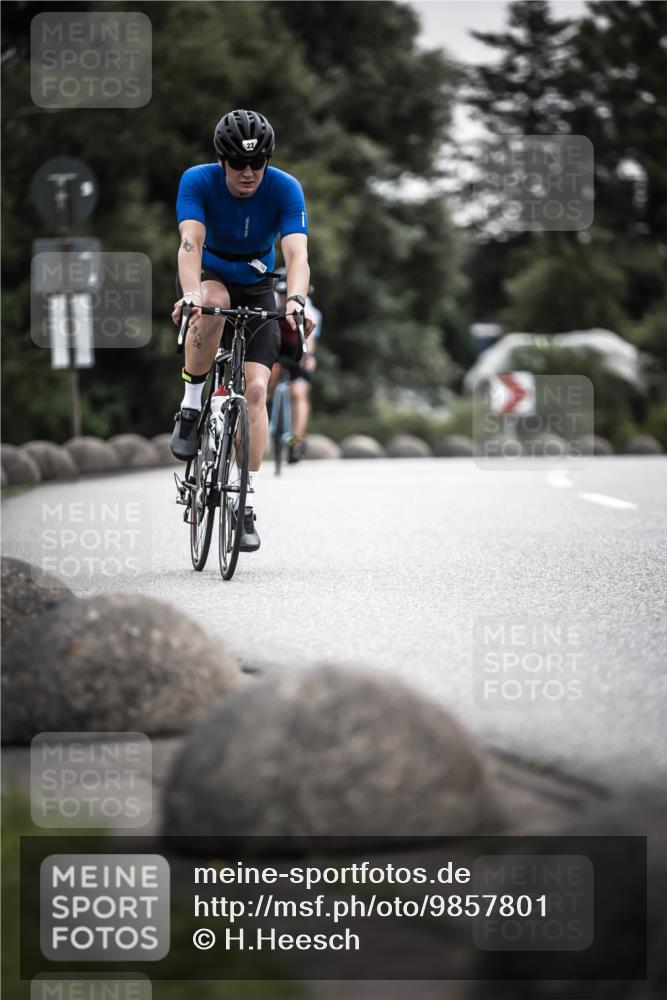 21.06.2026 - 29. Vierlanden-Triathlon H.Heesch http://msf.ph/oto/9857801 21.06.2026 10:29:55 Radfahren 2, 22, 56, 72, 113, 492, 502, 548 meine-sportfotos.de