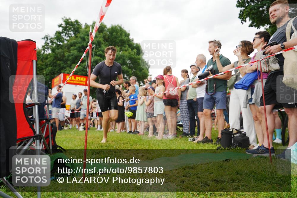 21.06.2026 - 29. Vierlanden-Triathlon LAZAROV Photography http://msf.ph/oto/9857803 21.06.2026 10:16:33 Schwimmen 383, 441 meine-sportfotos.de
