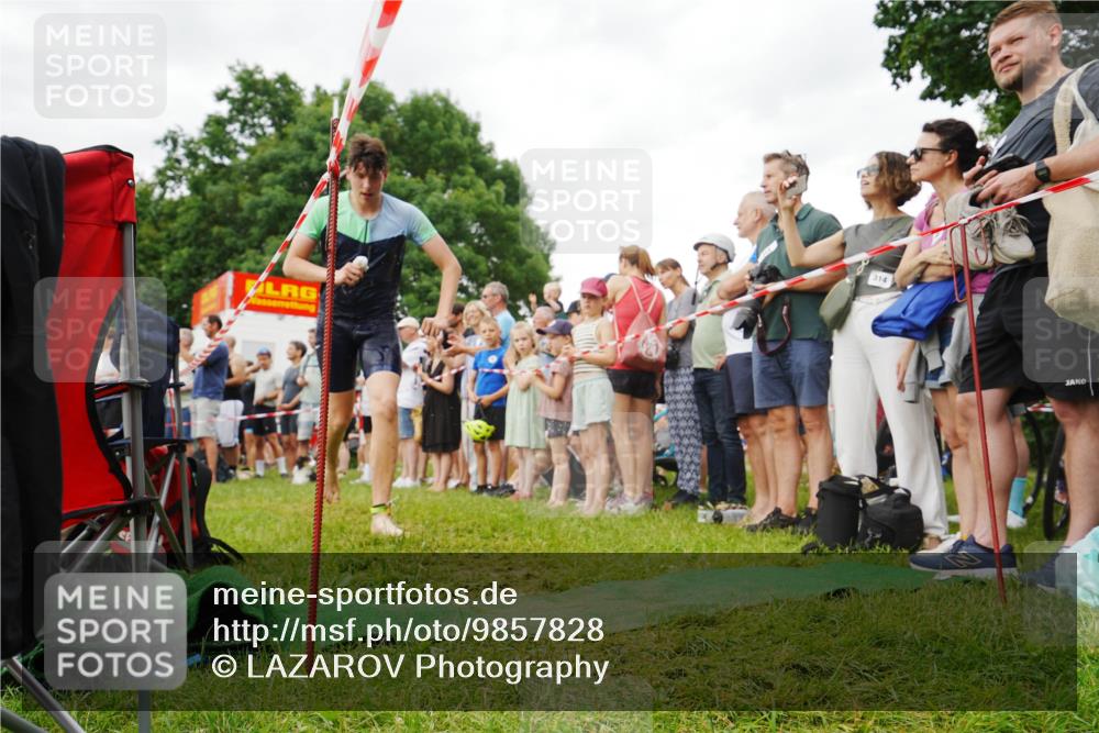 21.06.2026 - 29. Vierlanden-Triathlon LAZAROV Photography http://msf.ph/oto/9857828 21.06.2026 10:16:43 Schwimmen 384, 441, 540, 577 meine-sportfotos.de