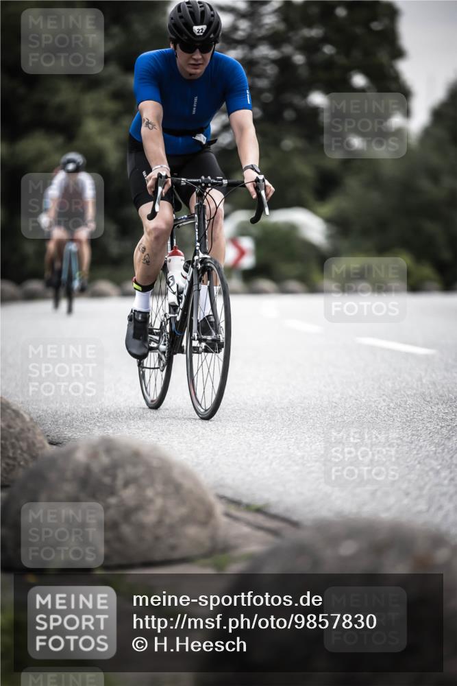 21.06.2026 - 29. Vierlanden-Triathlon H.Heesch http://msf.ph/oto/9857830 21.06.2026 10:29:55 Radfahren 2, 22, 56, 72, 113, 492, 502, 548 meine-sportfotos.de