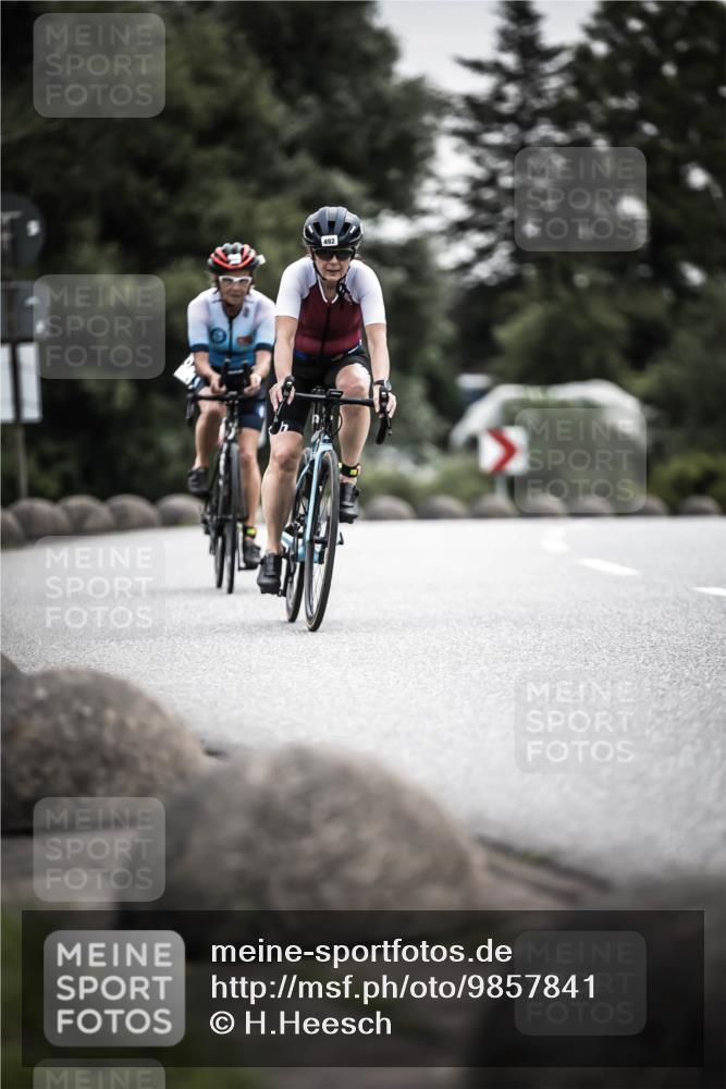 21.06.2026 - 29. Vierlanden-Triathlon H.Heesch http://msf.ph/oto/9857841 21.06.2026 10:29:57 Radfahren 2, 22, 56, 72, 304, 492, 502, 548 meine-sportfotos.de