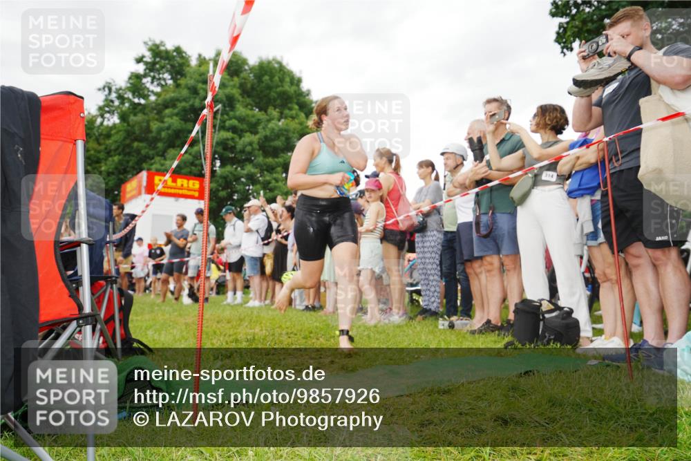 21.06.2026 - 29. Vierlanden-Triathlon LAZAROV Photography http://msf.ph/oto/9857926 21.06.2026 10:17:28 Schwimmen 386, 486, 517, 530, 533, 574, 585, 591, 599, 602 meine-sportfotos.de