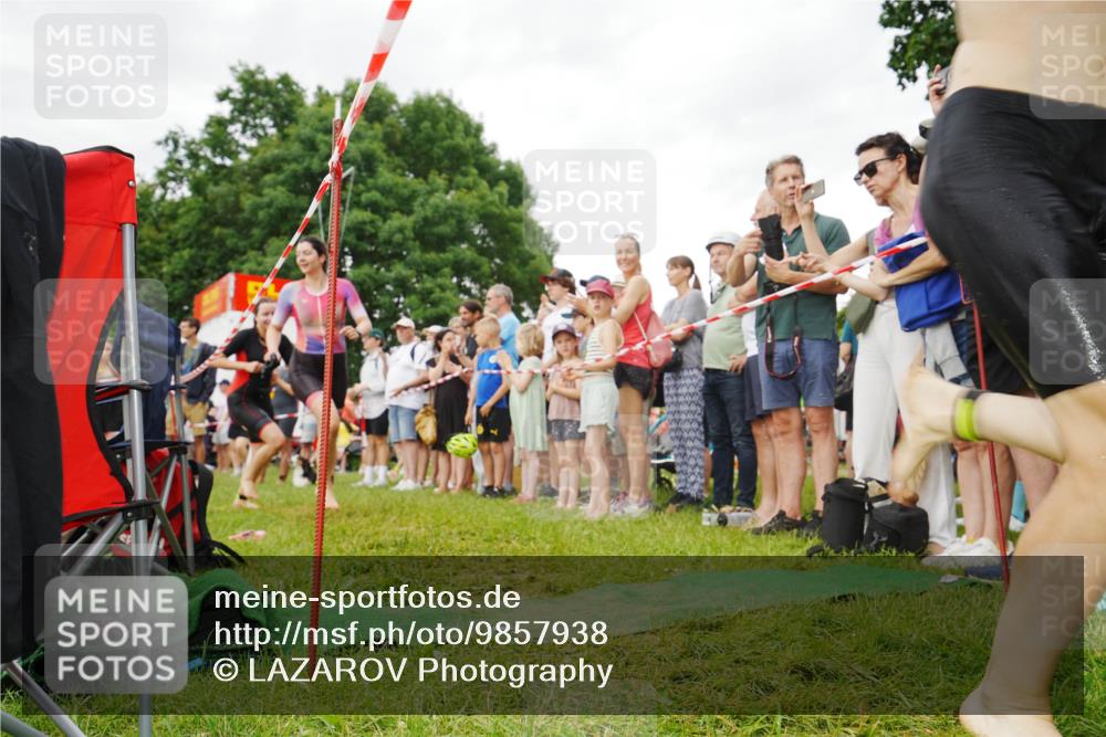 21.06.2026 - 29. Vierlanden-Triathlon LAZAROV Photography http://msf.ph/oto/9857938 21.06.2026 10:17:34 Schwimmen 369, 486, 517, 530, 543, 567, 574, 585, 599, 600 meine-sportfotos.de