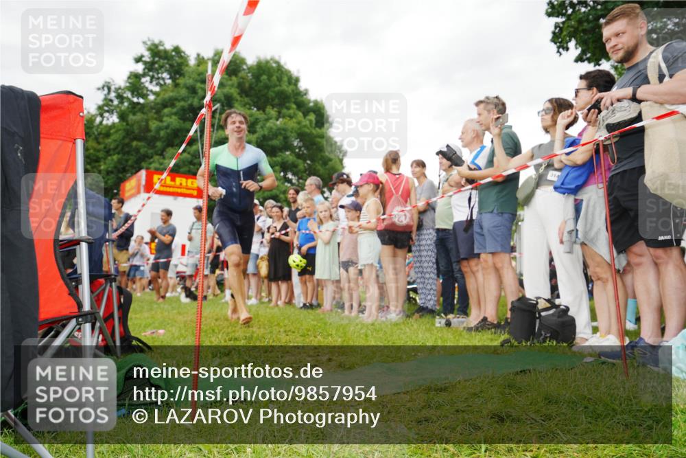 21.06.2026 - 29. Vierlanden-Triathlon LAZAROV Photography http://msf.ph/oto/9857954 21.06.2026 10:17:44 Schwimmen 353, 508, 567, 575, 600 meine-sportfotos.de