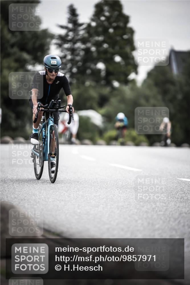 21.06.2026 - 29. Vierlanden-Triathlon H.Heesch http://msf.ph/oto/9857971 21.06.2026 10:30:06 Radfahren 2, 72, 274, 284, 300, 304, 497, 572 meine-sportfotos.de