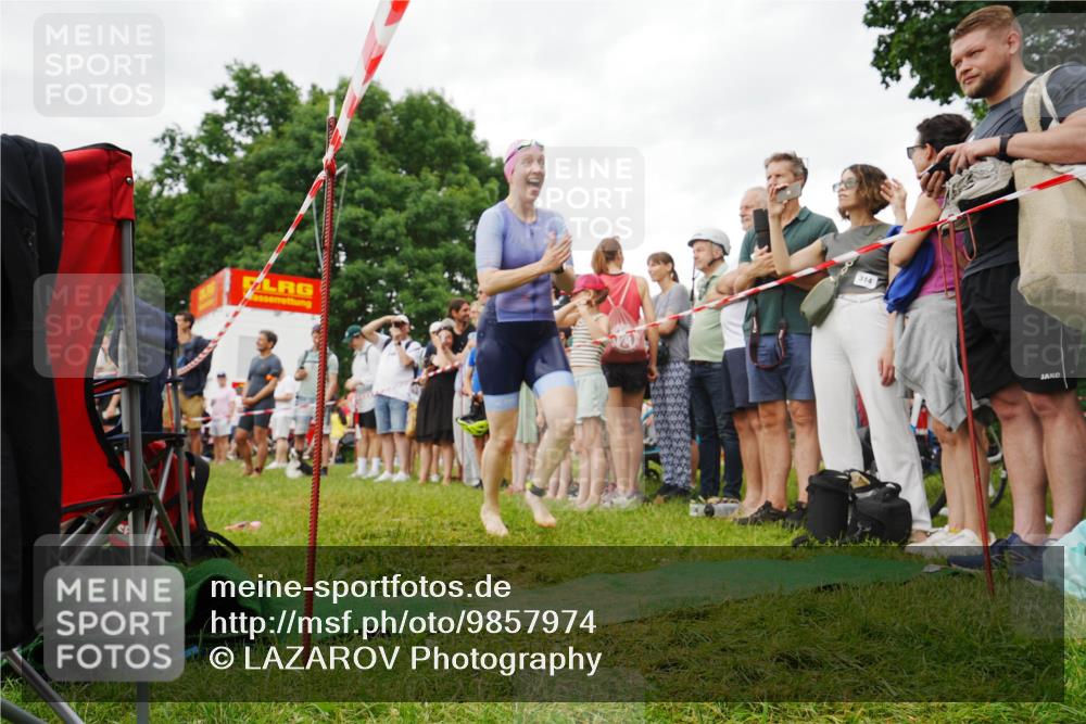 21.06.2026 - 29. Vierlanden-Triathlon LAZAROV Photography http://msf.ph/oto/9857974 21.06.2026 10:17:48 Schwimmen 353, 508, 575 meine-sportfotos.de