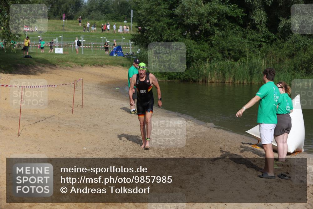 21.06.2026 - 29. Vierlanden-Triathlon Andreas Tolksdorf http://msf.ph/oto/9857985 21.06.2026 09:01:59 Schwimmen 20, 217 meine-sportfotos.de