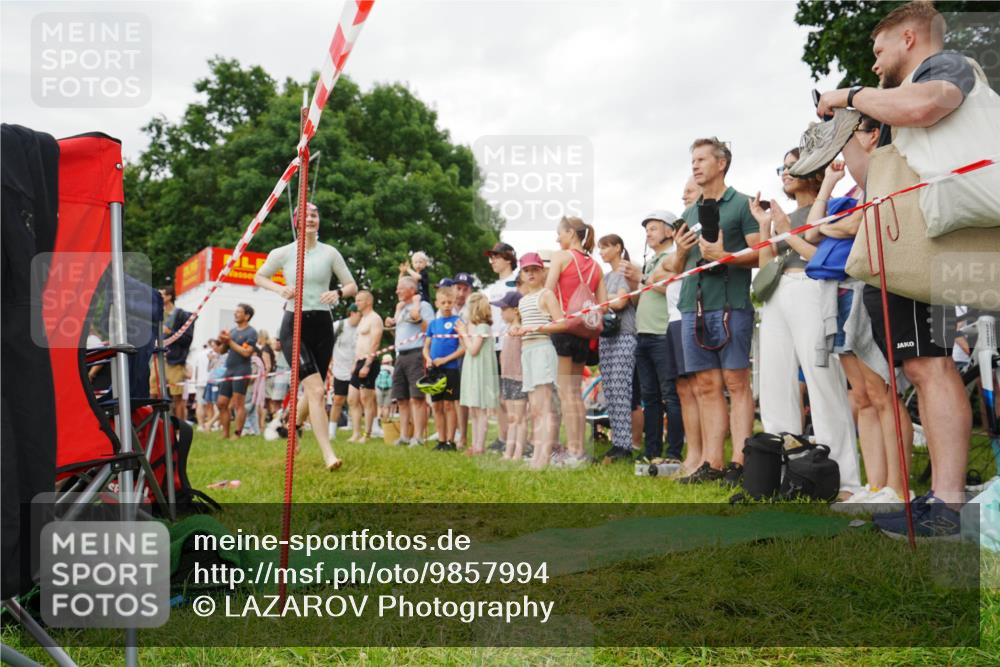 21.06.2026 - 29. Vierlanden-Triathlon LAZAROV Photography http://msf.ph/oto/9857994 21.06.2026 10:18:03 Schwimmen 481, 553, 557, 563 meine-sportfotos.de