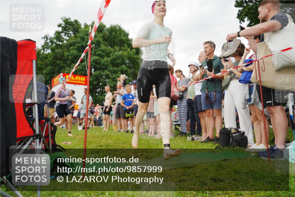 21.06.2026 - 29. Vierlanden-Triathlon LAZAROV Photography http://msf.ph/oto/9857999 21.06.2026 10:18:05 Schwimmen 481, 553, 557, 563 meine-sportfotos.de