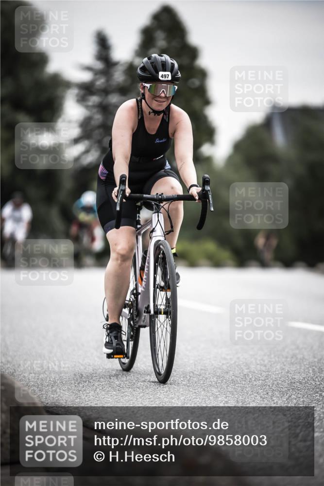 21.06.2026 - 29. Vierlanden-Triathlon H.Heesch http://msf.ph/oto/9858003 21.06.2026 10:30:08 Radfahren 274, 284, 300, 304, 497, 546, 572 meine-sportfotos.de