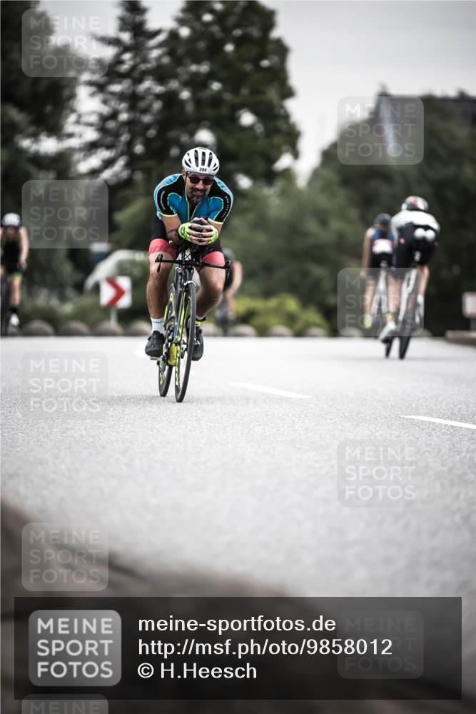 21.06.2026 - 29. Vierlanden-Triathlon H.Heesch http://msf.ph/oto/9858012 21.06.2026 10:30:11 Radfahren 274, 284, 300, 497, 539, 546, 568 meine-sportfotos.de