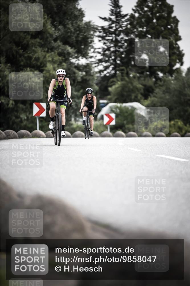 21.06.2026 - 29. Vierlanden-Triathlon H.Heesch http://msf.ph/oto/9858047 21.06.2026 10:30:13 Radfahren 284, 300, 539, 546, 568 meine-sportfotos.de