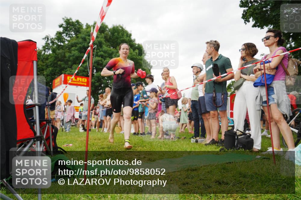 21.06.2026 - 29. Vierlanden-Triathlon LAZAROV Photography http://msf.ph/oto/9858052 21.06.2026 10:18:34 Schwimmen 499, 571, 592, 606, 618 meine-sportfotos.de