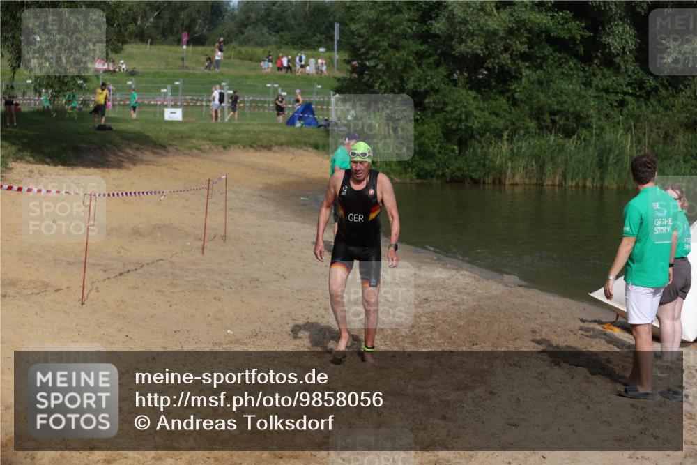 21.06.2026 - 29. Vierlanden-Triathlon Andreas Tolksdorf http://msf.ph/oto/9858056 21.06.2026 09:02:01 Schwimmen 217 meine-sportfotos.de