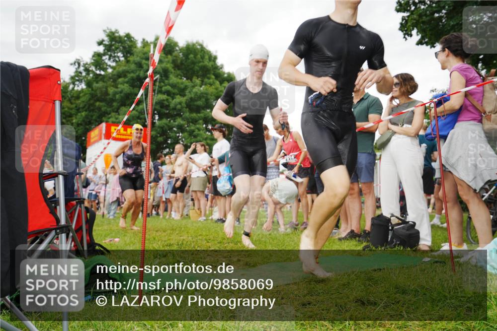 21.06.2026 - 29. Vierlanden-Triathlon LAZAROV Photography http://msf.ph/oto/9858069 21.06.2026 10:18:43 Schwimmen 368, 391, 499, 513, 516, 539, 558, 582, 583, 590, 605, 608 meine-sportfotos.de