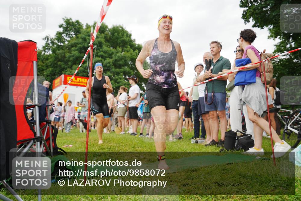 21.06.2026 - 29. Vierlanden-Triathlon LAZAROV Photography http://msf.ph/oto/9858072 21.06.2026 10:18:44 Schwimmen 368, 391, 513, 516, 539, 558, 582, 583, 590, 605, 608 meine-sportfotos.de
