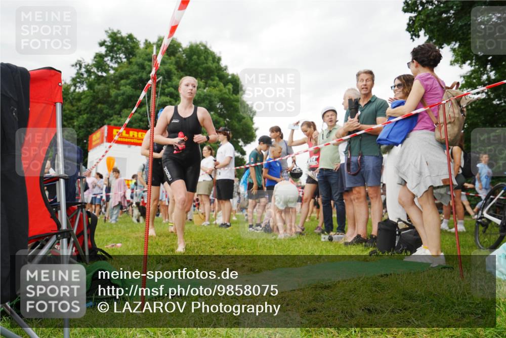 21.06.2026 - 29. Vierlanden-Triathlon LAZAROV Photography http://msf.ph/oto/9858075 21.06.2026 10:18:46 Schwimmen 368, 391, 510, 511, 513, 516, 539, 558, 582, 583, 590, 605, 608 meine-sportfotos.de