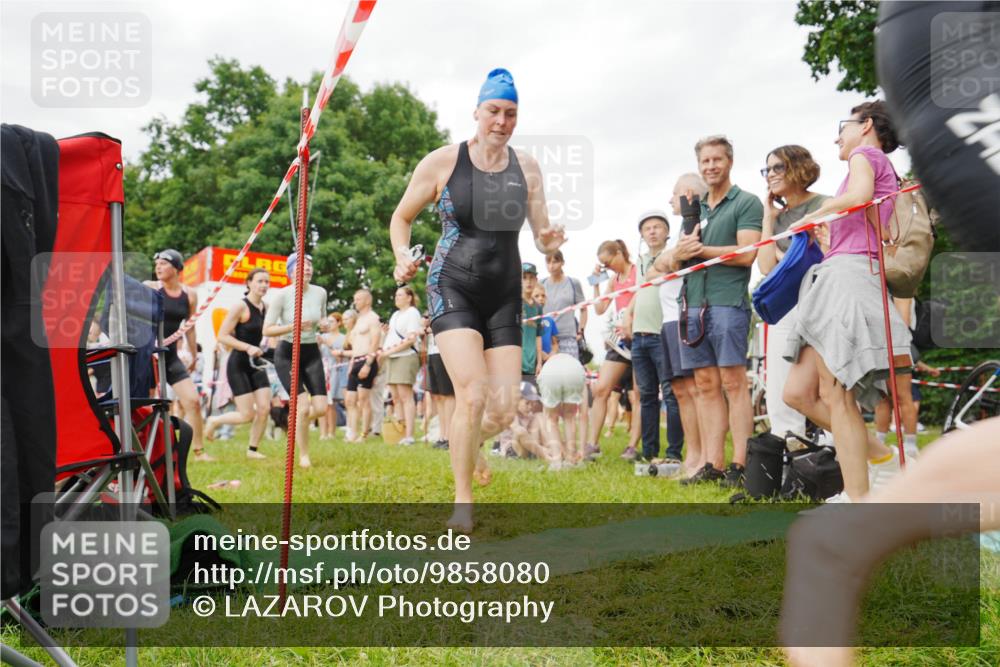 21.06.2026 - 29. Vierlanden-Triathlon LAZAROV Photography http://msf.ph/oto/9858080 21.06.2026 10:18:48 Schwimmen 368, 391, 490, 510, 511, 513, 516, 539, 558, 583, 590, 605, 608 meine-sportfotos.de