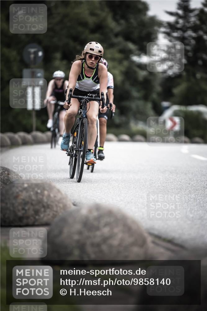 21.06.2026 - 29. Vierlanden-Triathlon H.Heesch http://msf.ph/oto/9858140 21.06.2026 10:30:21 Radfahren 355, 522, 527, 539, 568, 570 meine-sportfotos.de