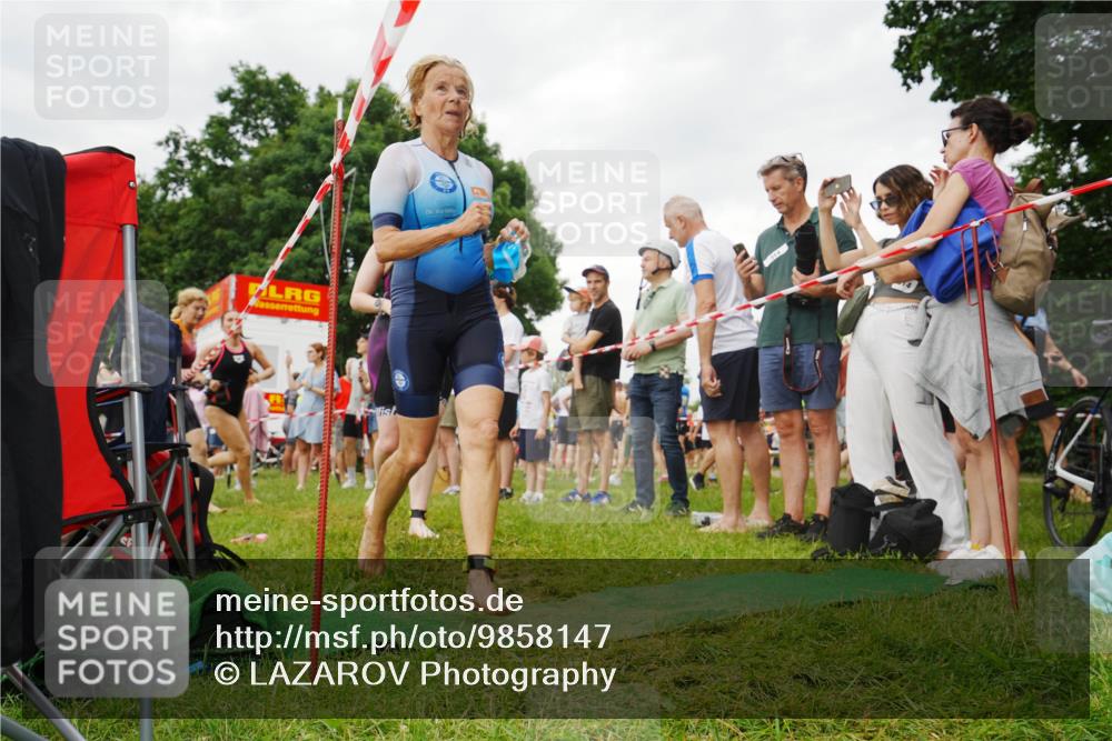 21.06.2026 - 29. Vierlanden-Triathlon LAZAROV Photography http://msf.ph/oto/9858147 21.06.2026 10:19:33 Schwimmen 502, 518, 522, 527, 548, 603, 624 meine-sportfotos.de