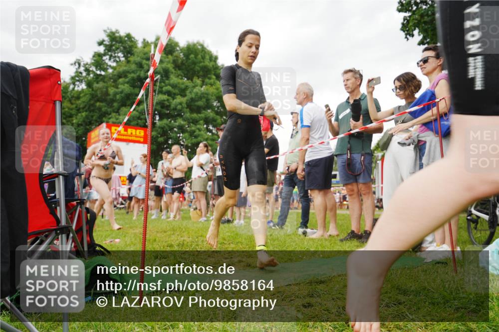 21.06.2026 - 29. Vierlanden-Triathlon LAZAROV Photography http://msf.ph/oto/9858164 21.06.2026 10:19:37 Schwimmen 502, 518, 522, 527, 534, 548, 566, 580, 603 meine-sportfotos.de