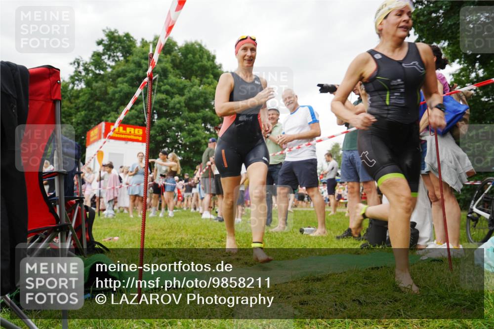 21.06.2026 - 29. Vierlanden-Triathlon LAZAROV Photography http://msf.ph/oto/9858211 21.06.2026 10:19:59 Schwimmen 568, 586 meine-sportfotos.de