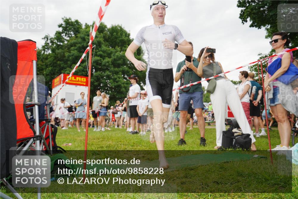 21.06.2026 - 29. Vierlanden-Triathlon LAZAROV Photography http://msf.ph/oto/9858228 21.06.2026 10:20:11 Schwimmen 304, 314, 484 meine-sportfotos.de