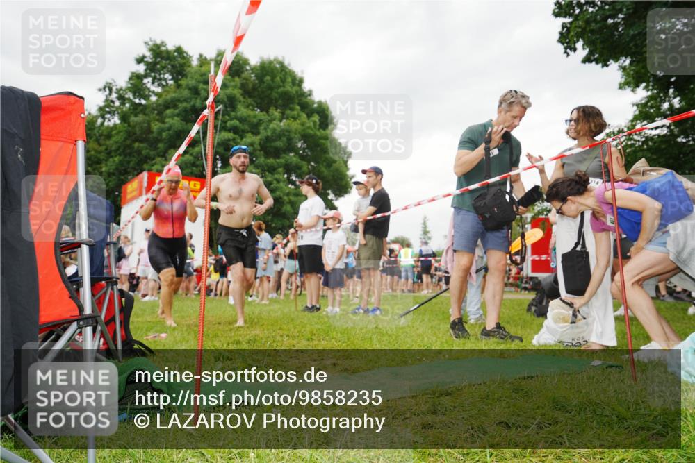 21.06.2026 - 29. Vierlanden-Triathlon LAZAROV Photography http://msf.ph/oto/9858235 21.06.2026 10:20:27 Schwimmen 366, 559, 572, 616 meine-sportfotos.de