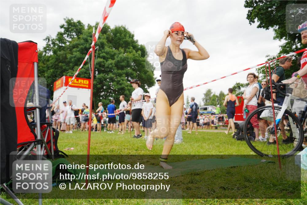 21.06.2026 - 29. Vierlanden-Triathlon LAZAROV Photography http://msf.ph/oto/9858255 21.06.2026 10:20:35 Schwimmen 489, 559, 616, 619 meine-sportfotos.de
