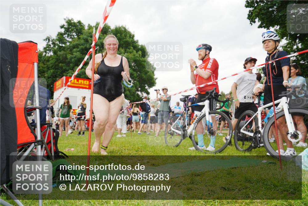 21.06.2026 - 29. Vierlanden-Triathlon LAZAROV Photography http://msf.ph/oto/9858283 21.06.2026 10:22:23 Schwimmen 623 meine-sportfotos.de