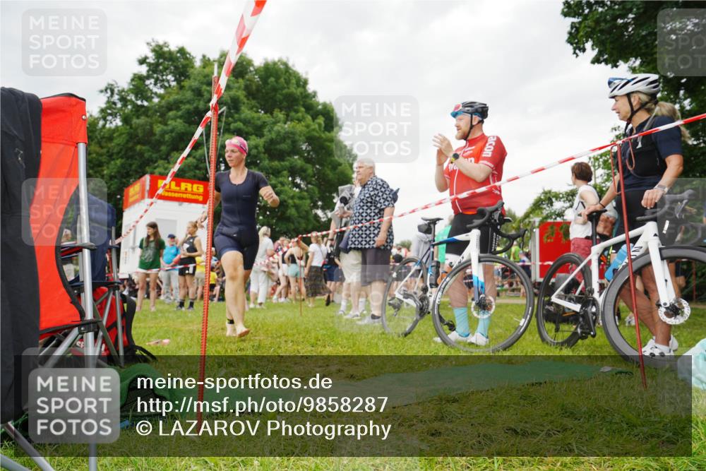 21.06.2026 - 29. Vierlanden-Triathlon LAZAROV Photography http://msf.ph/oto/9858287 21.06.2026 10:23:38 Schwimmen 504 meine-sportfotos.de