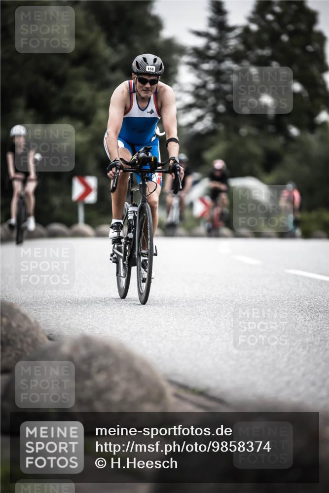 21.06.2026 - 29. Vierlanden-Triathlon H.Heesch http://msf.ph/oto/9858374 21.06.2026 10:30:40 Radfahren 158, 192, 366, 512, 579 meine-sportfotos.de