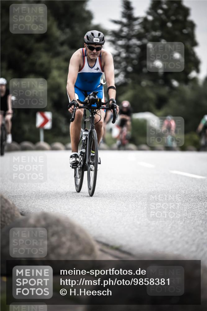 21.06.2026 - 29. Vierlanden-Triathlon H.Heesch http://msf.ph/oto/9858381 21.06.2026 10:30:40 Radfahren 158, 192, 366, 512, 579 meine-sportfotos.de