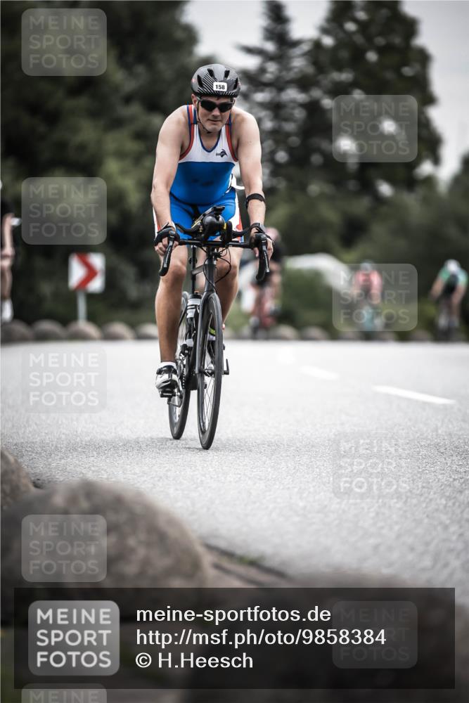 21.06.2026 - 29. Vierlanden-Triathlon H.Heesch http://msf.ph/oto/9858384 21.06.2026 10:30:40 Radfahren 158, 192, 366, 512, 579 meine-sportfotos.de