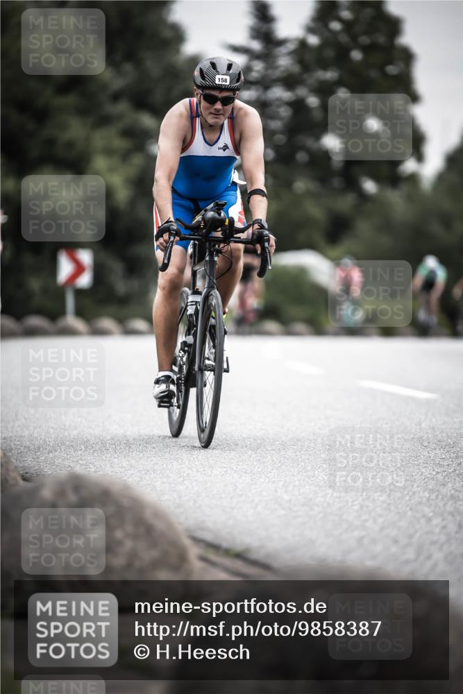 21.06.2026 - 29. Vierlanden-Triathlon H.Heesch http://msf.ph/oto/9858387 21.06.2026 10:30:40 Radfahren 158, 192, 366, 512, 579 meine-sportfotos.de