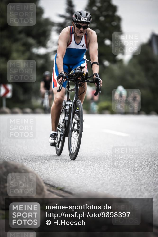 21.06.2026 - 29. Vierlanden-Triathlon H.Heesch http://msf.ph/oto/9858397 21.06.2026 10:30:41 Radfahren 158, 192, 314, 366, 512, 559, 579 meine-sportfotos.de