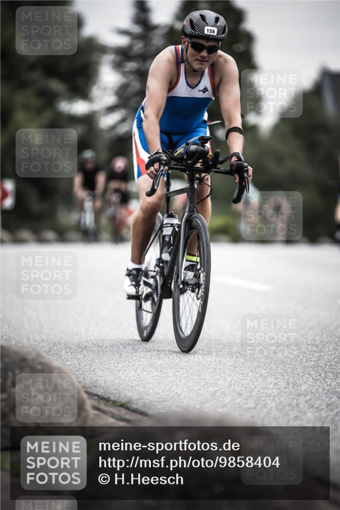 21.06.2026 - 29. Vierlanden-Triathlon H.Heesch http://msf.ph/oto/9858404 21.06.2026 10:30:41 Radfahren 158, 192, 314, 366, 512, 559, 579 meine-sportfotos.de