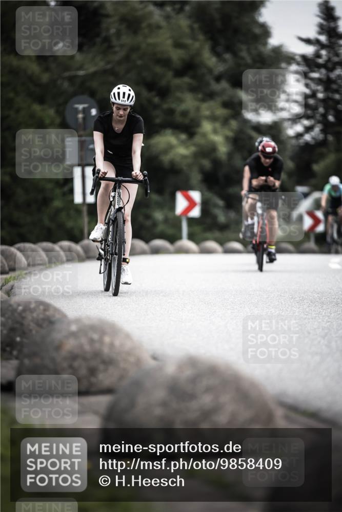 21.06.2026 - 29. Vierlanden-Triathlon H.Heesch http://msf.ph/oto/9858409 21.06.2026 10:30:42 Radfahren 158, 174, 192, 314, 366, 512, 559 meine-sportfotos.de