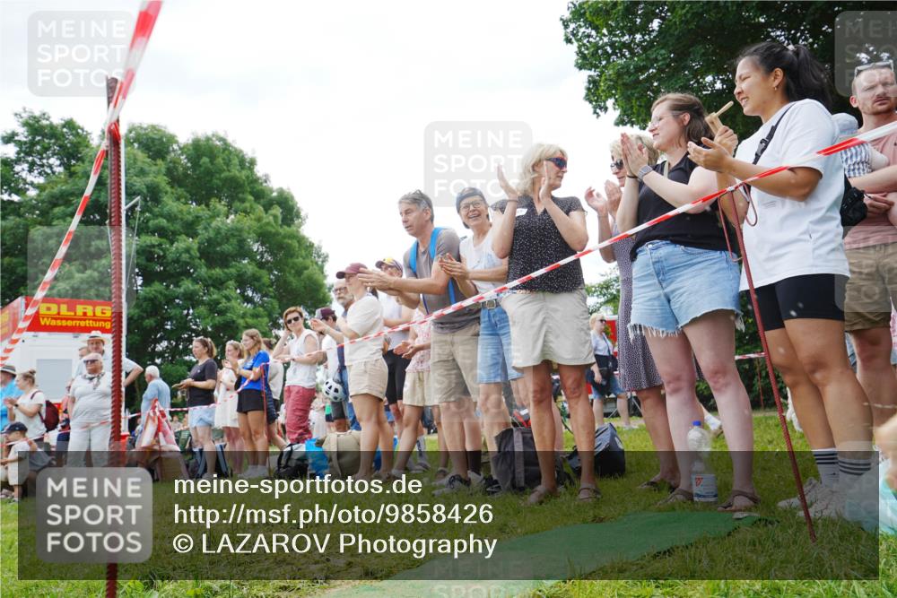21.06.2026 - 29. Vierlanden-Triathlon LAZAROV Photography http://msf.ph/oto/9858426 21.06.2026 10:57:19 Schwimmen 701, 726, 740 meine-sportfotos.de