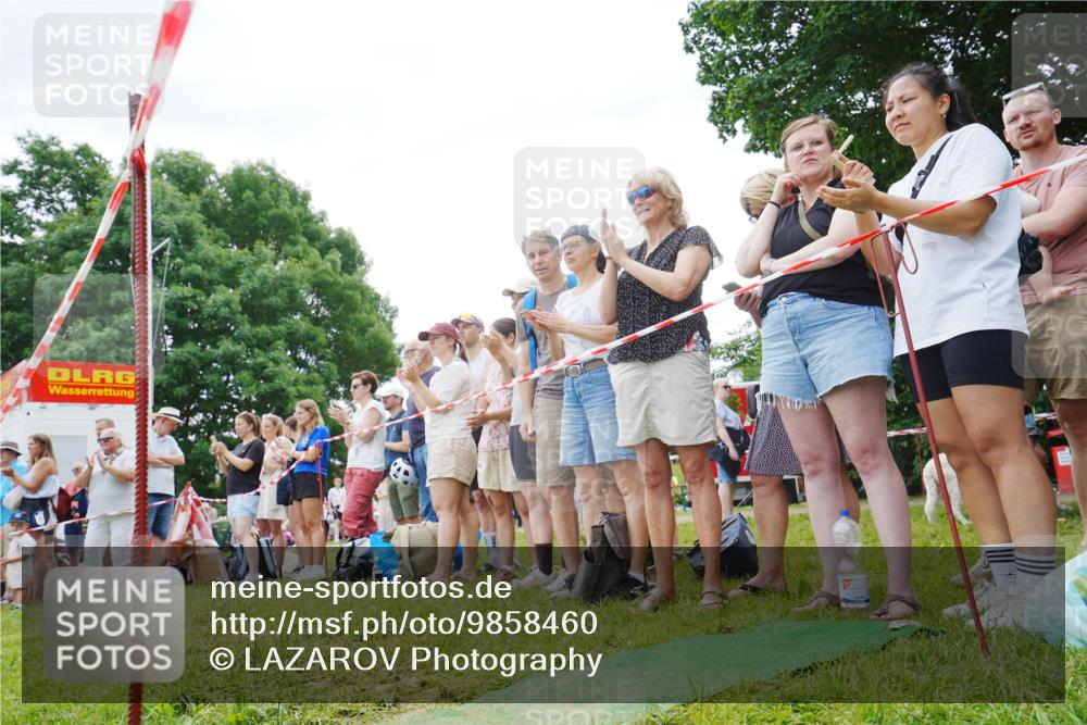 21.06.2026 - 29. Vierlanden-Triathlon LAZAROV Photography http://msf.ph/oto/9858460 21.06.2026 10:57:59 Schwimmen 650, 689 meine-sportfotos.de