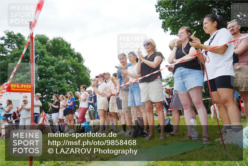 21.06.2026 - 29. Vierlanden-Triathlon LAZAROV Photography http://msf.ph/oto/9858468 21.06.2026 10:58:00 Schwimmen 650, 689 meine-sportfotos.de