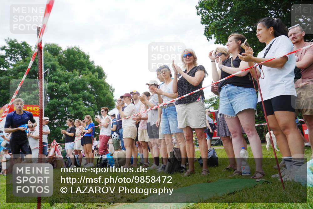 21.06.2026 - 29. Vierlanden-Triathlon LAZAROV Photography http://msf.ph/oto/9858472 21.06.2026 10:58:01 Schwimmen 650, 689 meine-sportfotos.de