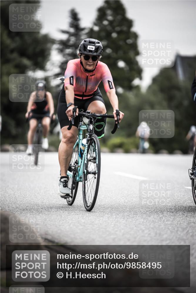 21.06.2026 - 29. Vierlanden-Triathlon H.Heesch http://msf.ph/oto/9858495 21.06.2026 10:30:48 Radfahren 142, 174, 192, 294, 314, 366, 512, 534, 559, 586 meine-sportfotos.de