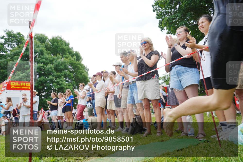 21.06.2026 - 29. Vierlanden-Triathlon LAZAROV Photography http://msf.ph/oto/9858501 21.06.2026 10:58:03 Schwimmen 650, 689 meine-sportfotos.de